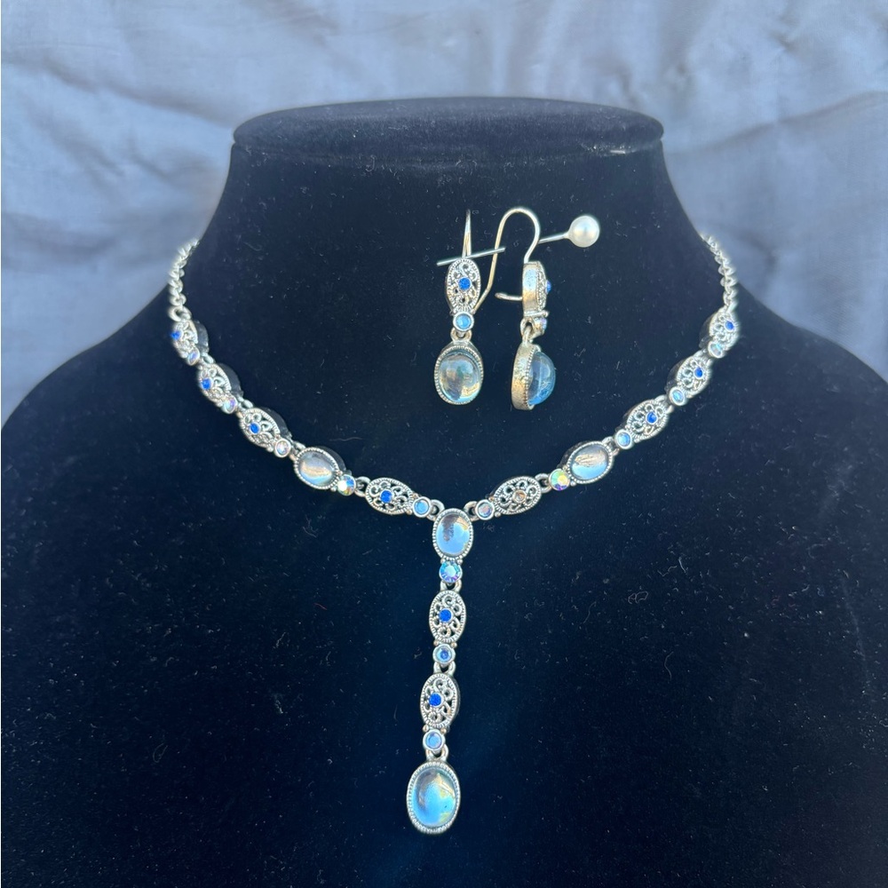Elegant Silver and Blue Jewelry Set
